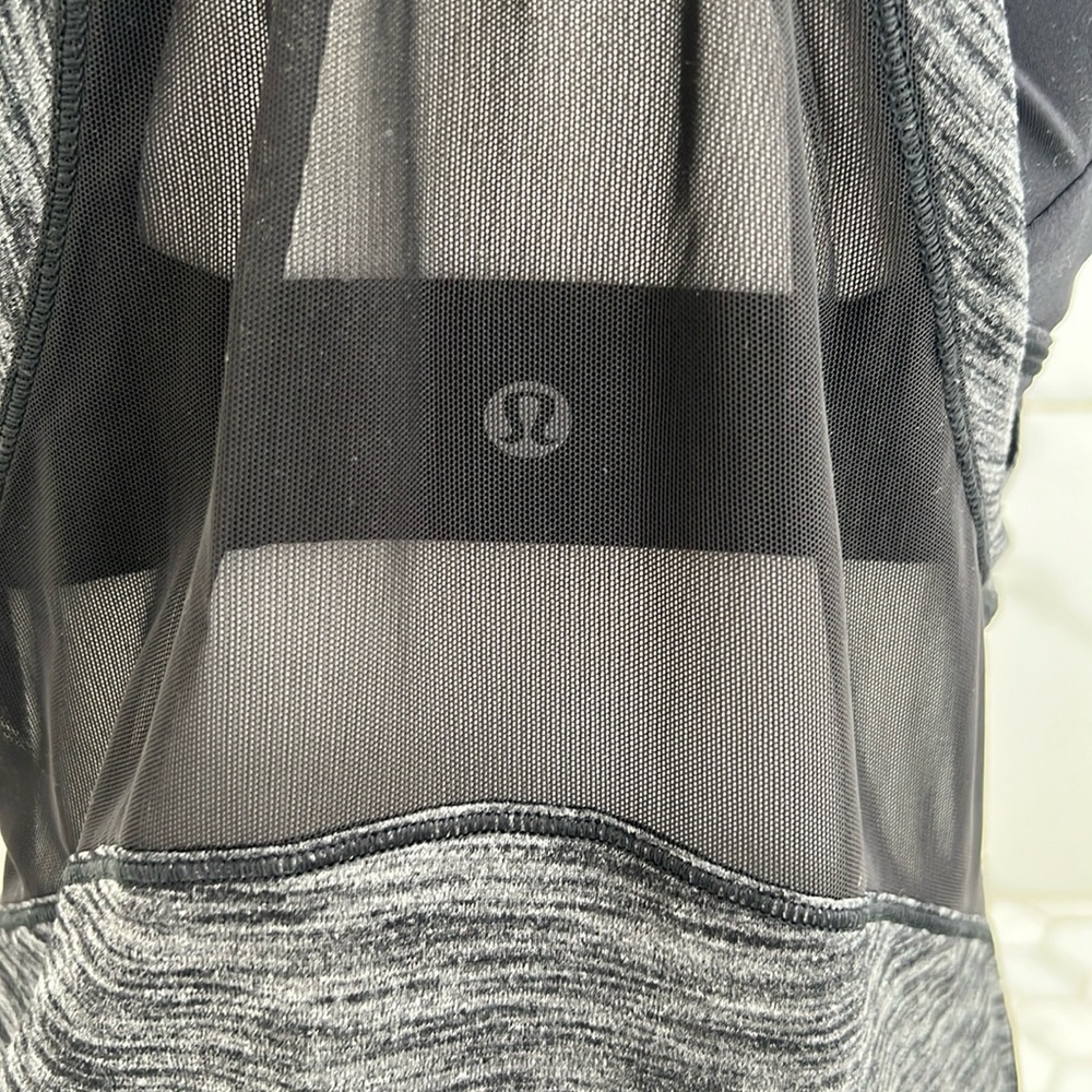 ❌CLEARANCE Lululemon Work The Circuit With Sports Bra Heathered Black Tank Top - Picture 11 of 15
